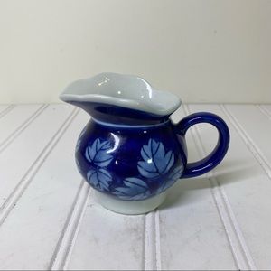Designpac ceramic blue & white leaf design creamer pitcher